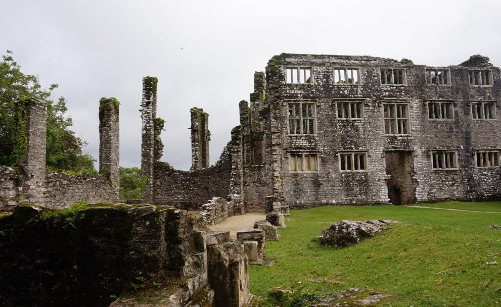 Pomoriany Castle XVI century, Pomoryany, Ukraine, Ukraine